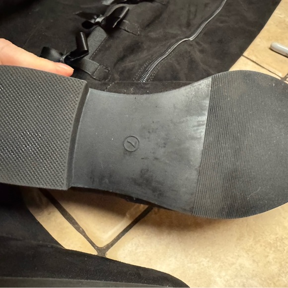 Torrid Boots-7W with wide calf tall with bows-black suede - Picture 8 of 8